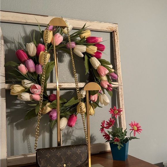 Authentic Louis Vuitton Monogram Portefeuille Emilie Wallet on Chain - Picture 2 of 13